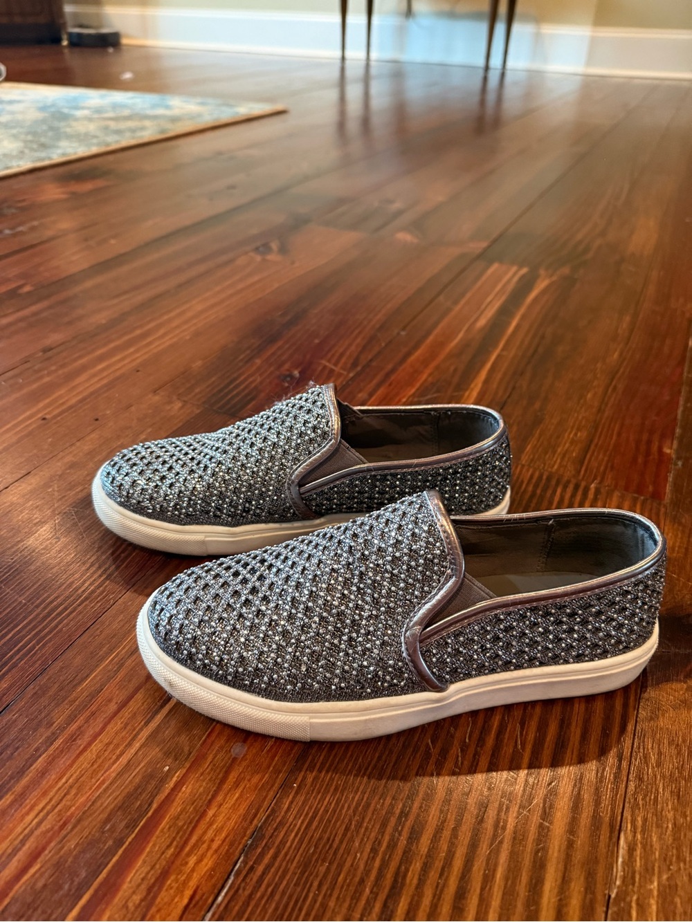 Women’s Slip-On Casual Sneakers in Sparkling Gray